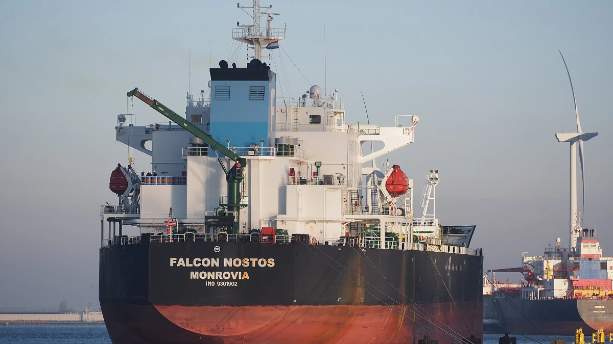 Iran Threatens Oil Routes as Hormuz Attacks Surge
